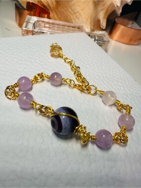 Gold Wire Evil eye Agate + Lavender Bead Bracelet